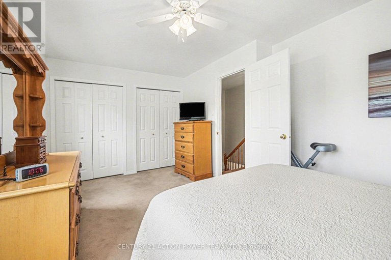 29643950/18-teeswater-street/beaverbrook/ottawa/ontario/K2K2W9_18