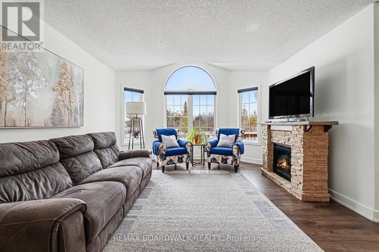 29495849/264-ejs-lane/beckwith-twp/beckwith/ontario/K7A4S7_6