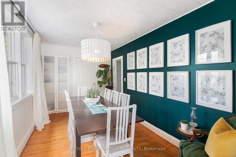 28820811/484-whitney-street/winchester/north-dundas/ontario/K0C2K0_13