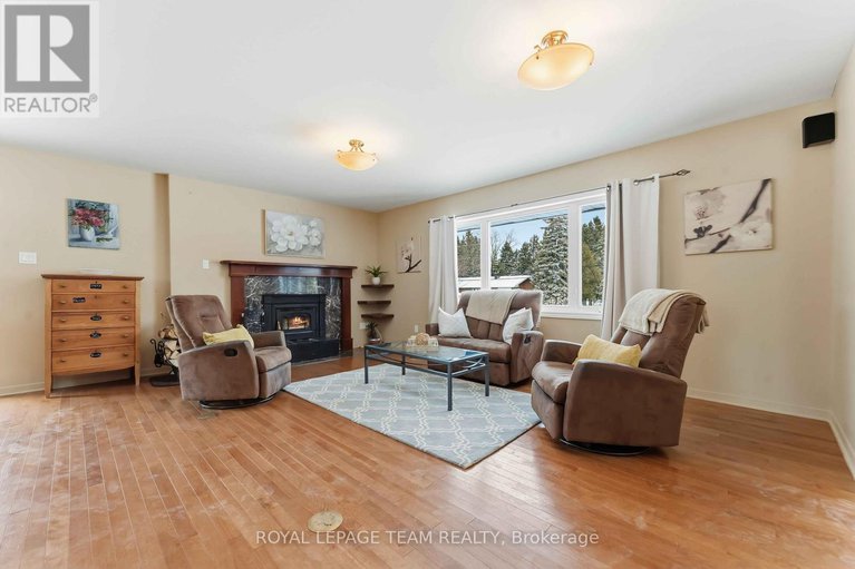 29355190/3322-elizabeth-street/osgoode/ottawa/ontario/K0A2W0_4