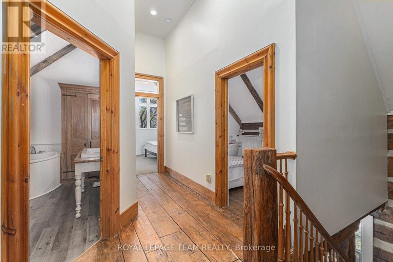 29688486/140-creek-drive/fitzroy/ottawa/ontario/K0A1X0_21