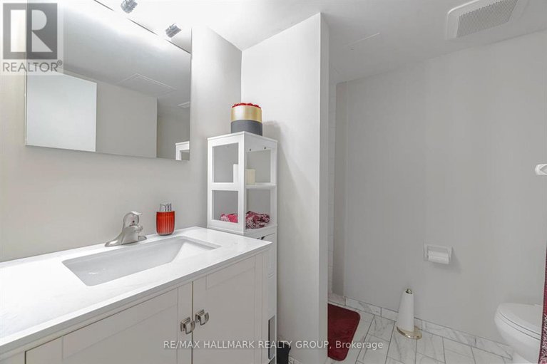 29424977/902-1025-grenon-avenue/fairfield-heights/ottawa/ontario/K2B8S5_20