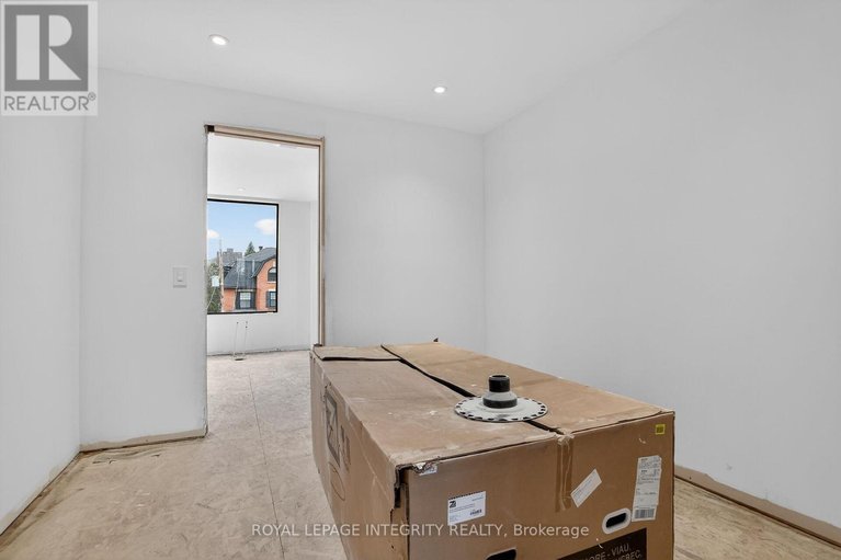 29487124/112-queen-elizabeth-drive/ottawa-centregolden-triangle/ottawa/ontario/K2P0Z5_32