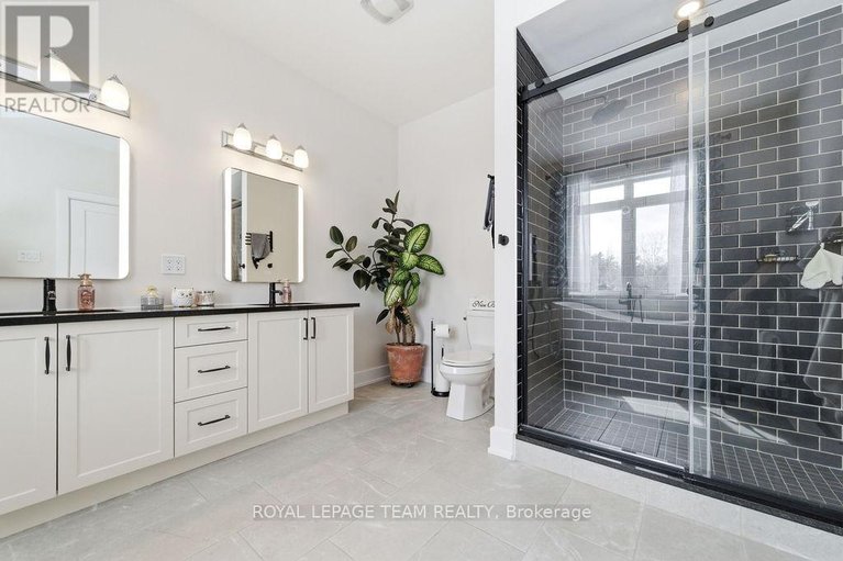 29486296/80-raymond-luhta-crescent/mcnabbraeside-twps/mcnabbraeside/ontario/K7S3G8_35