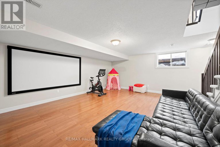 29449929/2268-descartes-street/notting-hillsummerside/ottawa/ontario/K4A0W4_55