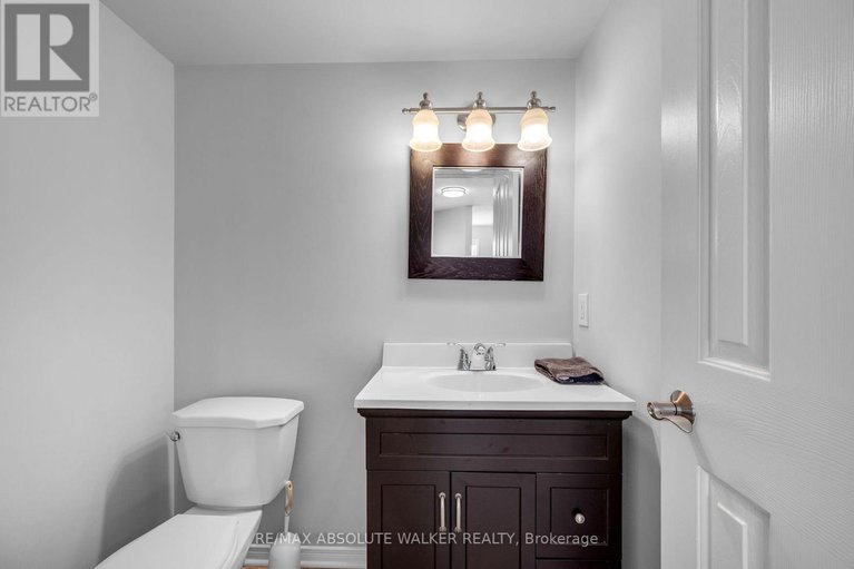 29392519/2351-glandriel-crescent/springridgeeast-village/ottawa/ontario/K4A4S8_46