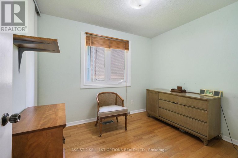 28641583/24-barnes-crescent/leslie-park/ottawa/ontario/K2H7C2_21