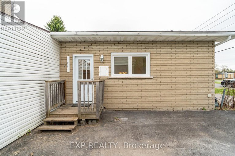 28518975/120-knoxdale-road/manordale/ottawa/ontario/K2G1A7_30