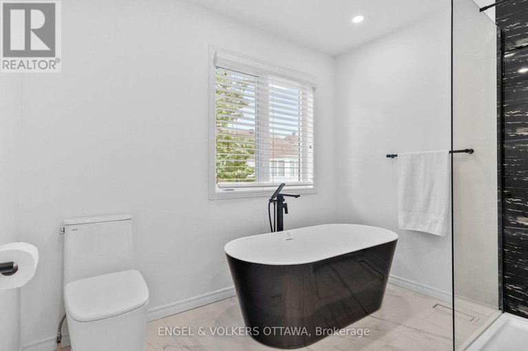 28459479/705-larcastle-circle/avalon-east/ottawa/ontario/K4A4Z2_28