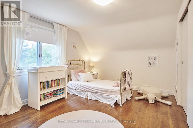 29341619/364-cunningham-avenue/alta-vistafaircrest-heights/ottawa/ontario/K1H6B4_17