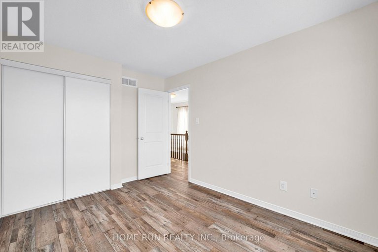 29333513/636-pamplona-private/stonebridge/ottawa/ontario/K2J5T4_74