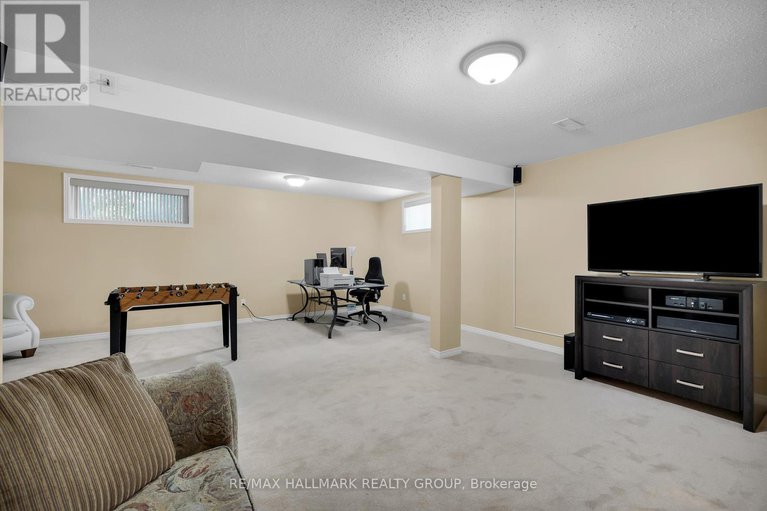 28728271/1087-rocky-harbour-crescent/riverside-southgloucester-glen/ottawa/ontario/K1V1V4_40