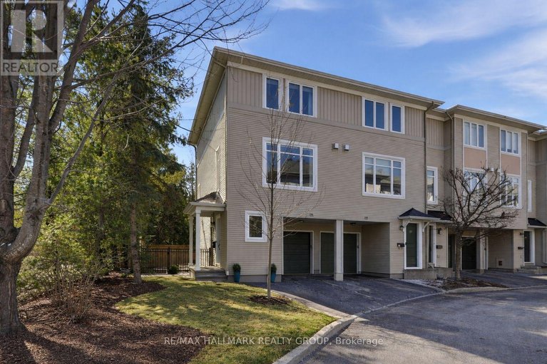 29578405/128-songbird-private/westcliffe-estates/ottawa/ontario/K2H0A2_1