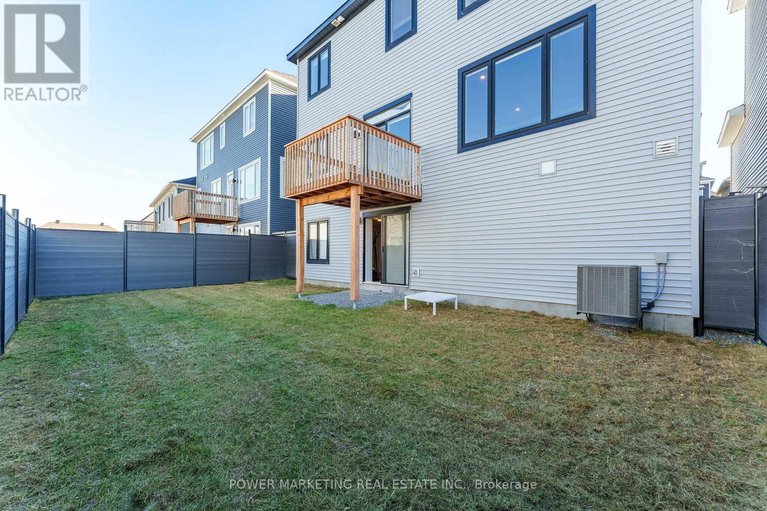 29185572/228-appalachian-circle/half-moon-bay/ottawa/ontario/K2J6X4_30