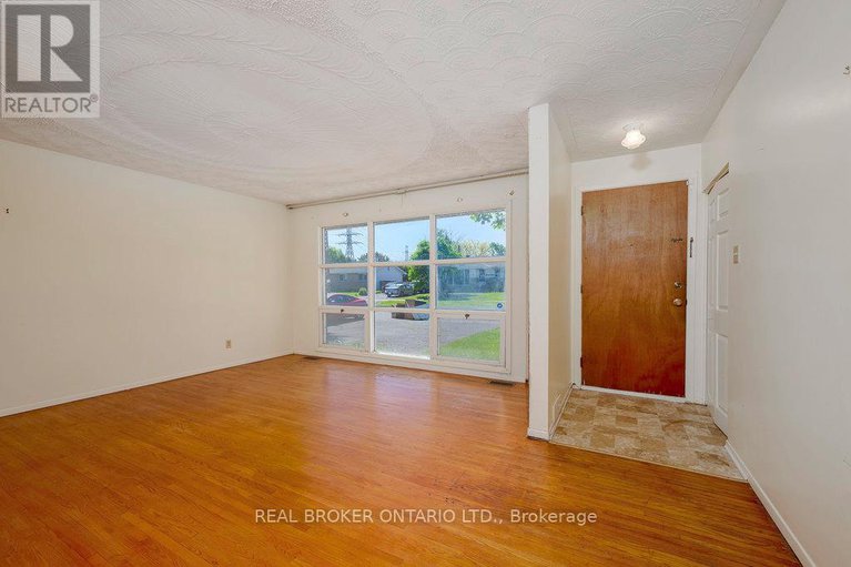 28389803/87-viewmount-drive/meadowlandscrestview/ottawa/ontario/K2G3B9_2