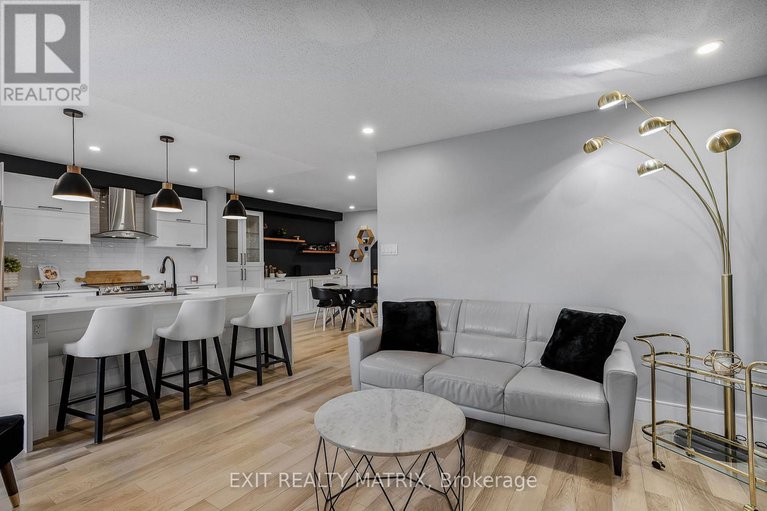 28997761/180-soleil-avenue/notting-hillsummerside/ottawa/ontario/K4A0V9_15