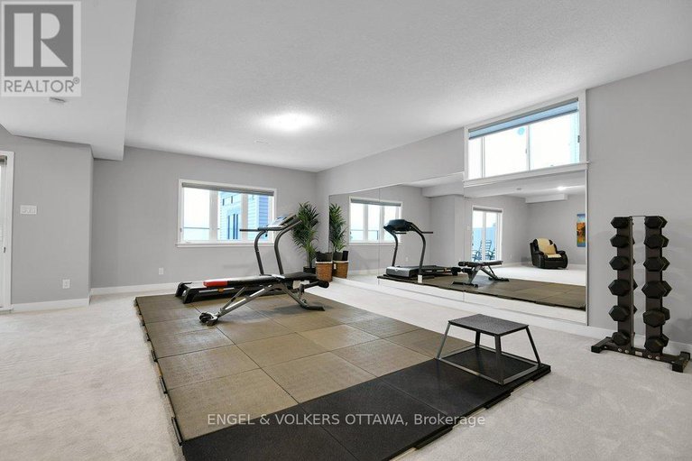 29357052/134-winterhaven-drive/mer-bleuebradley-estatesanderson-park/ottawa/ontario/K1W0H4_34