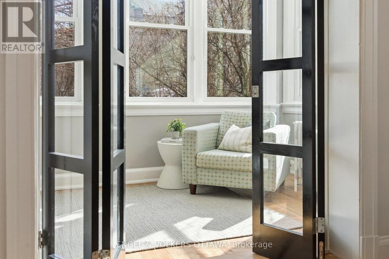 29438099/1-179-wilbrod-street/sandy-hill/ottawa/ontario/K1N6L4_10