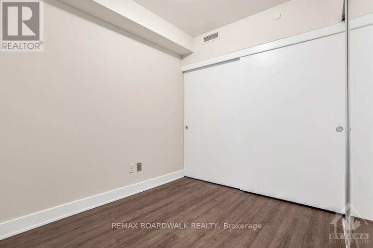 29364950/409-411-mackay-street/lindenlea/ottawa/ontario/K1M2K5_20