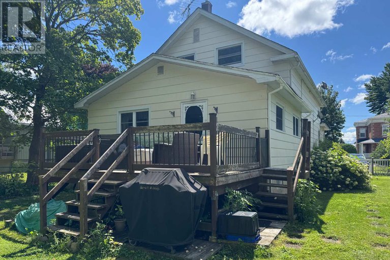 29370938/25-oak-street/lancaster/south-glengarry/ontario/K0C1N0_11