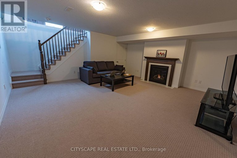 28681279/174-joshua-street/mer-bleuebradley-estatesanderson-park/ottawa/ontario/K1W0A3_46