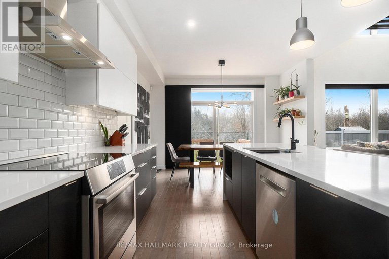 29088429/523-paakanaak-avenue/blossom-parkkemp-parkfindlay-creek/ottawa/ontario/K1X0H2_10