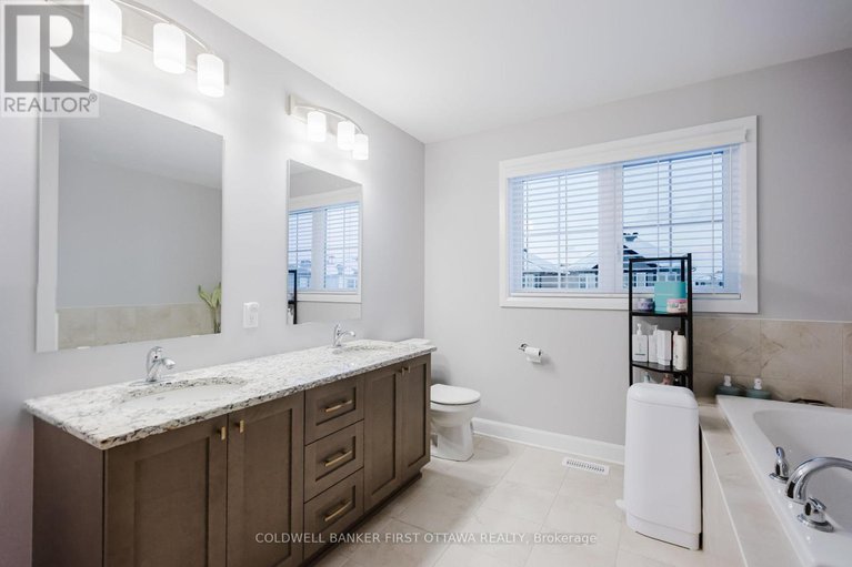 29363800/896-sendero-way/remainder-of-stittsville-area/ottawa/ontario/K2S2W8_31