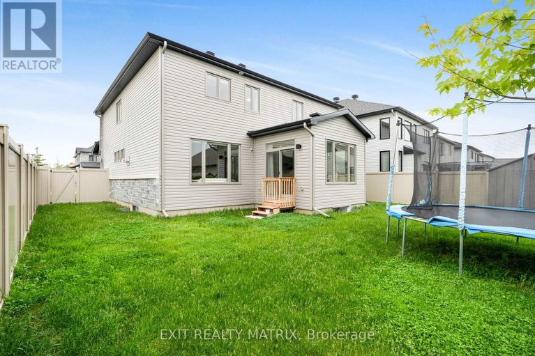 28451994/700-namur-street/embrun/russell/ontario/K0A1W0_35