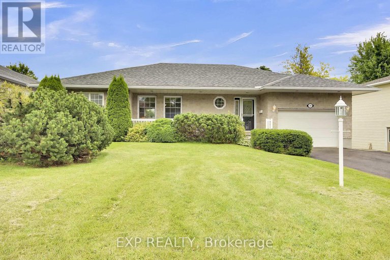 28795569/40-evelyn-street/almonte/mississippi-mills/ontario/K0A1A0_1