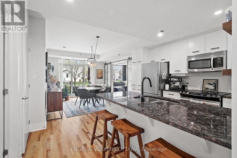 28281502/107-950-marguerite-avenue/overbrook/ottawa/ontario/K1K3T8_2