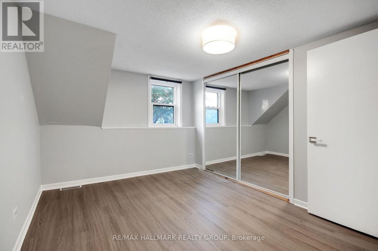 29210653/231-st-andrew-street/lower-townbyward-market/ottawa/ontario/K1N5G5_19