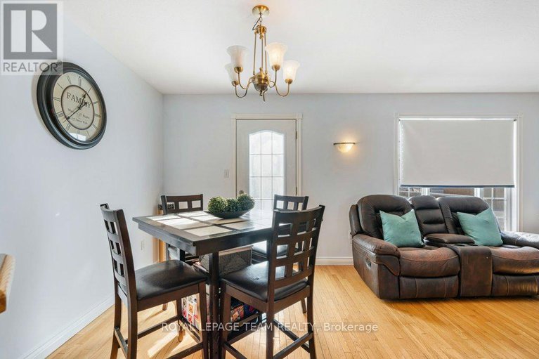 29275894/537-victoria-street/winchester/north-dundas/ontario/K0C2K0_15