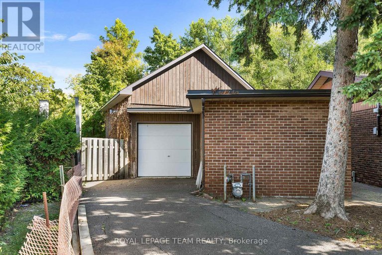 28977224/1495-prince-of-wales-drive/mooneys-bay/ottawa/ontario/K2C1N8_48