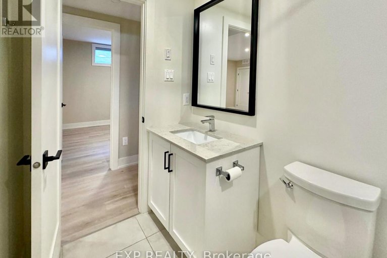 29112104/a-b-25-omeara-street/hintonburg/ottawa/ontario/K1Y2S8_23