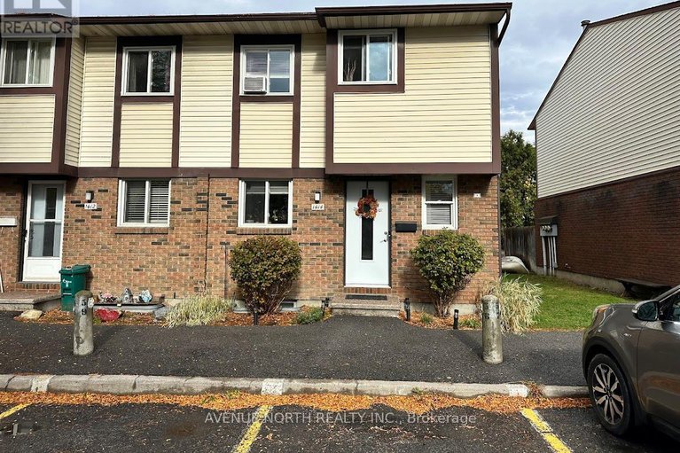 29033827/1414-foxwell-street/pineview/ottawa/ontario/K1B5J4_2