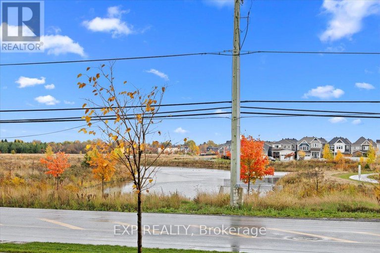 29026864/6347-perth-street/btwn-franktown-rd-fallowfield-rd/ottawa/ontario/K0A2Z0_32