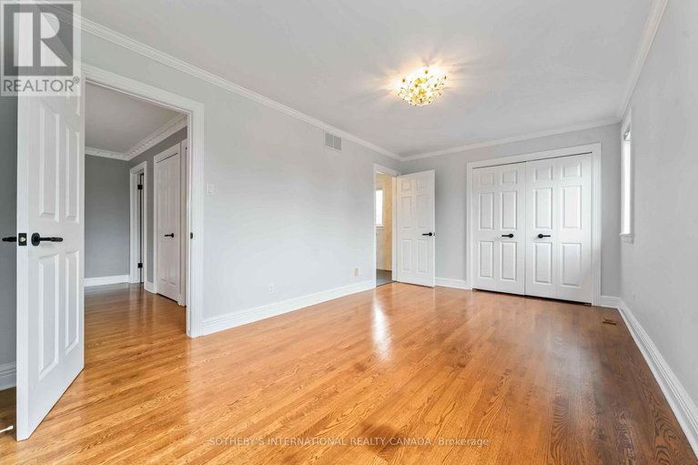 28996466/19-campfield-court/pineglencountry-place/ottawa/ontario/K2E7X8_34