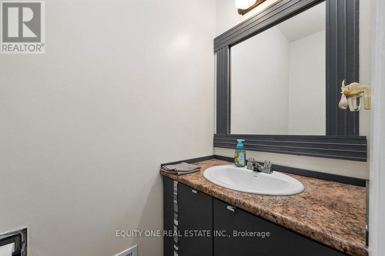 28750816/5-2-bertona-street/manordale/ottawa/ontario/K2G0W2_8