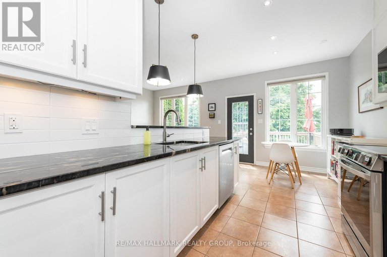 29228052/102-kelso-private/stonebridge/ottawa/ontario/K2J0L9_21