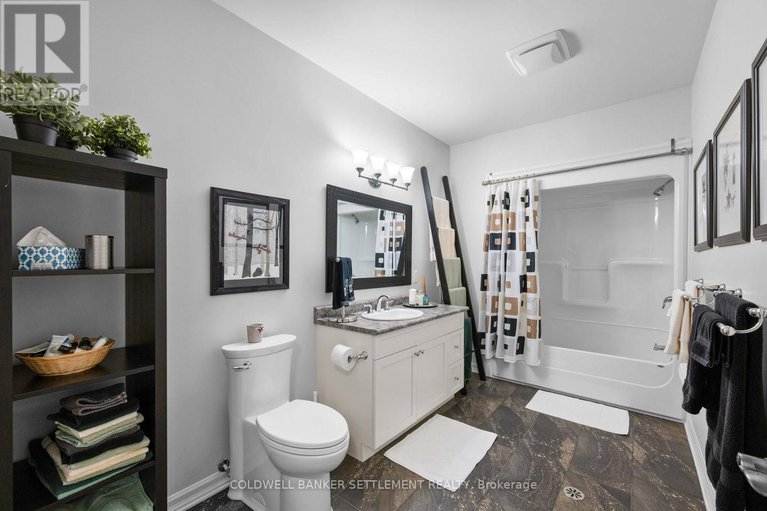 29662330/3124-mcdonalds-corners-road-road/lanark-highlands-dalhousie-twp/lanark-highlands/ontario/K0G1K0_27