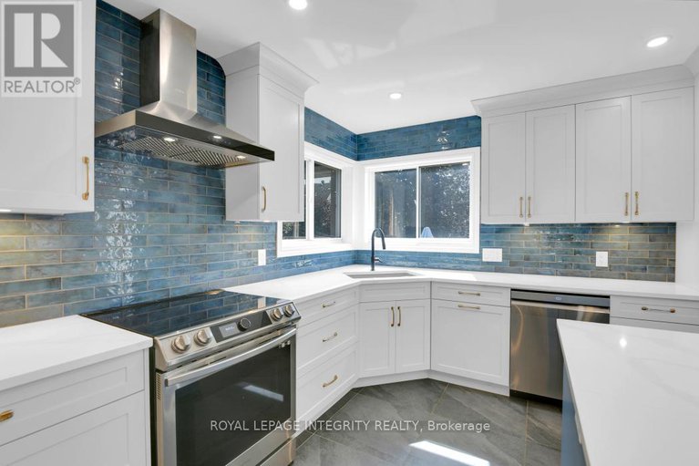 28624550/11-honeywood-court/riverside-southgloucester-glen/ottawa/ontario/K1V1Y4_12