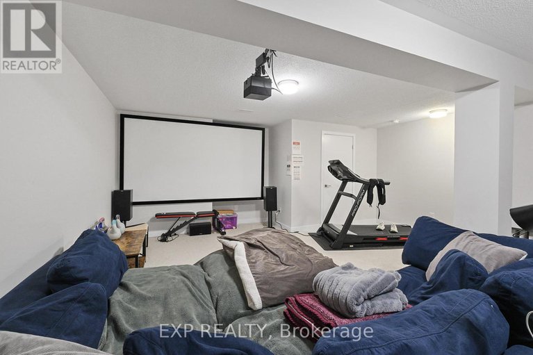 28611838/6323-perth-street/btwn-franktown-rd-fallowfield-rd/ottawa/ontario/K0A2Z0_16