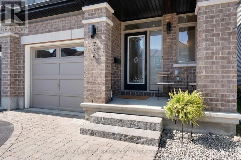 29660605/735-morningstar-way/mer-bleuebradley-estatesanderson-park/ottawa/ontario/K1W0G6_2