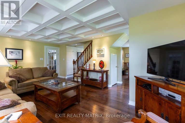 28874939/1467-wade-road/russell-twp/russell/ontario/K4R1E5_13