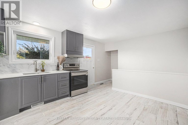 28247144/1401-lowen-drive/riverside-southgloucester-glen/ottawa/ontario/K1V1H3_4