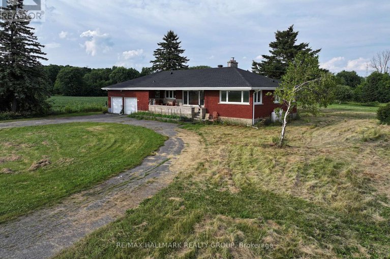 28615407/6050-old-richmond-road/south-of-fallowfield-road/ottawa/ontario/K0A2Z0_1