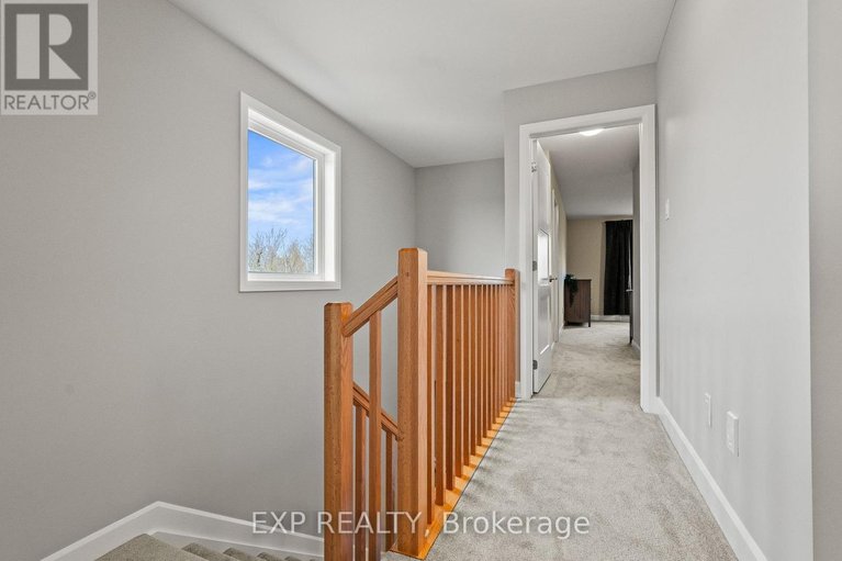 29648465/419-clubtail-private/blossom-parkkemp-parkfindlay-creek/ottawa/ontario/K1X0M9_25