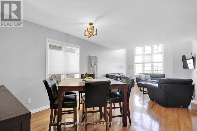 28988068/334-wiffen-private/westcliffe-estates/ottawa/ontario/K2H1G3_9