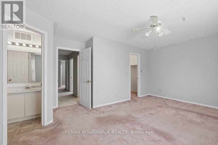 29379156/1707-des-perdrix-crescent/orleanssunridge/ottawa/ontario/K1C5E3_24