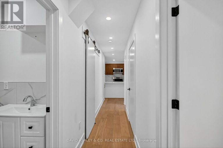 28963982/612-tweedsmuir-avenue/westborohampton-park/ottawa/ontario/K1Z5P3_29